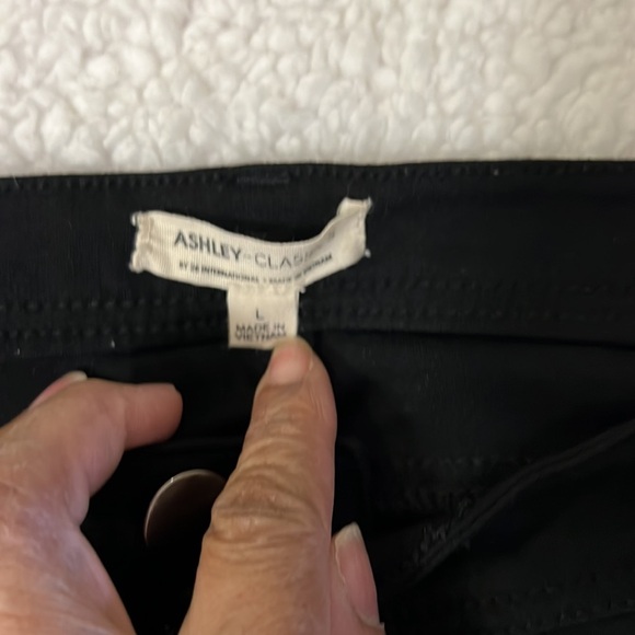 Ashley Classics Women's Mid Rise Skinny Fit Black Pants - Picture 7 of 9